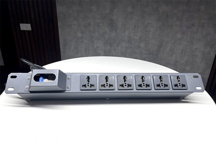 Thanh nguồn PDU 6 ổ cắm đa năng MCB20A