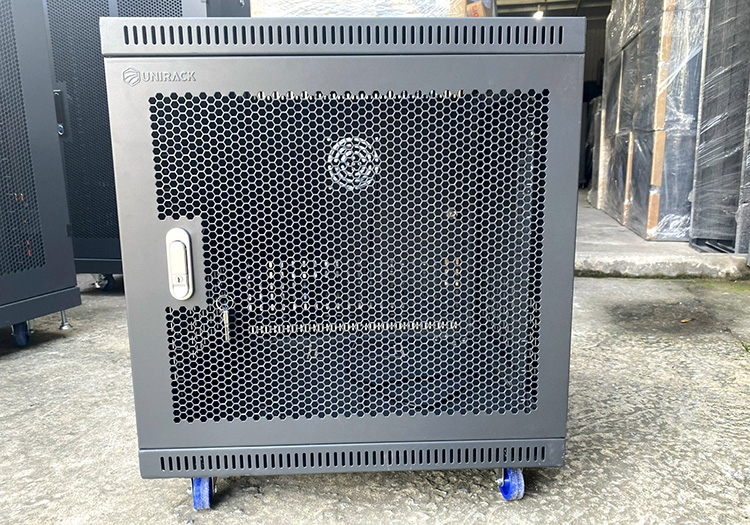 Tủ rack 10U D600, Tủ mạng 10U D600 màu đen Unirack 