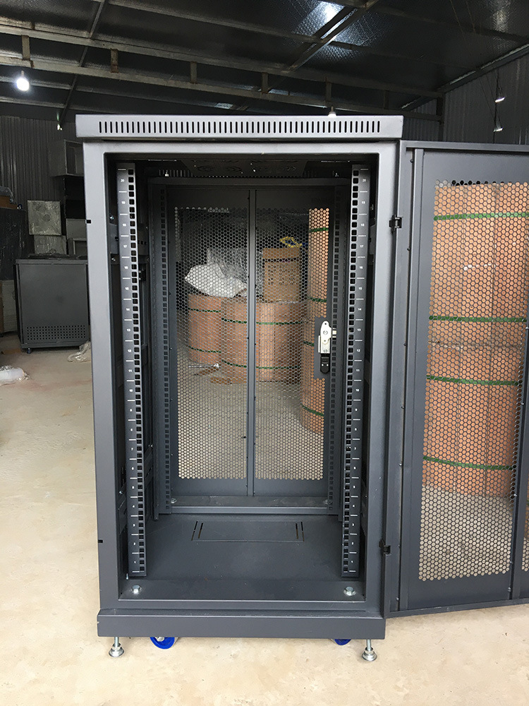 Tủ rack 20U D600 hãng Unirack