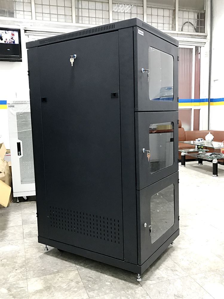 Tủ rack 27U, 3 cửa Mika sản xuất theo yêu cầu
