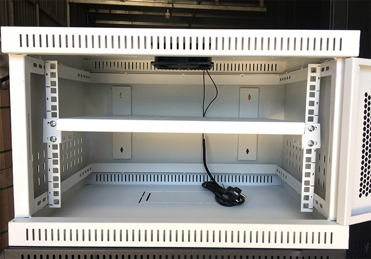 Tủ rack 6U treo tường cửa lưới màu trắng Unirack
